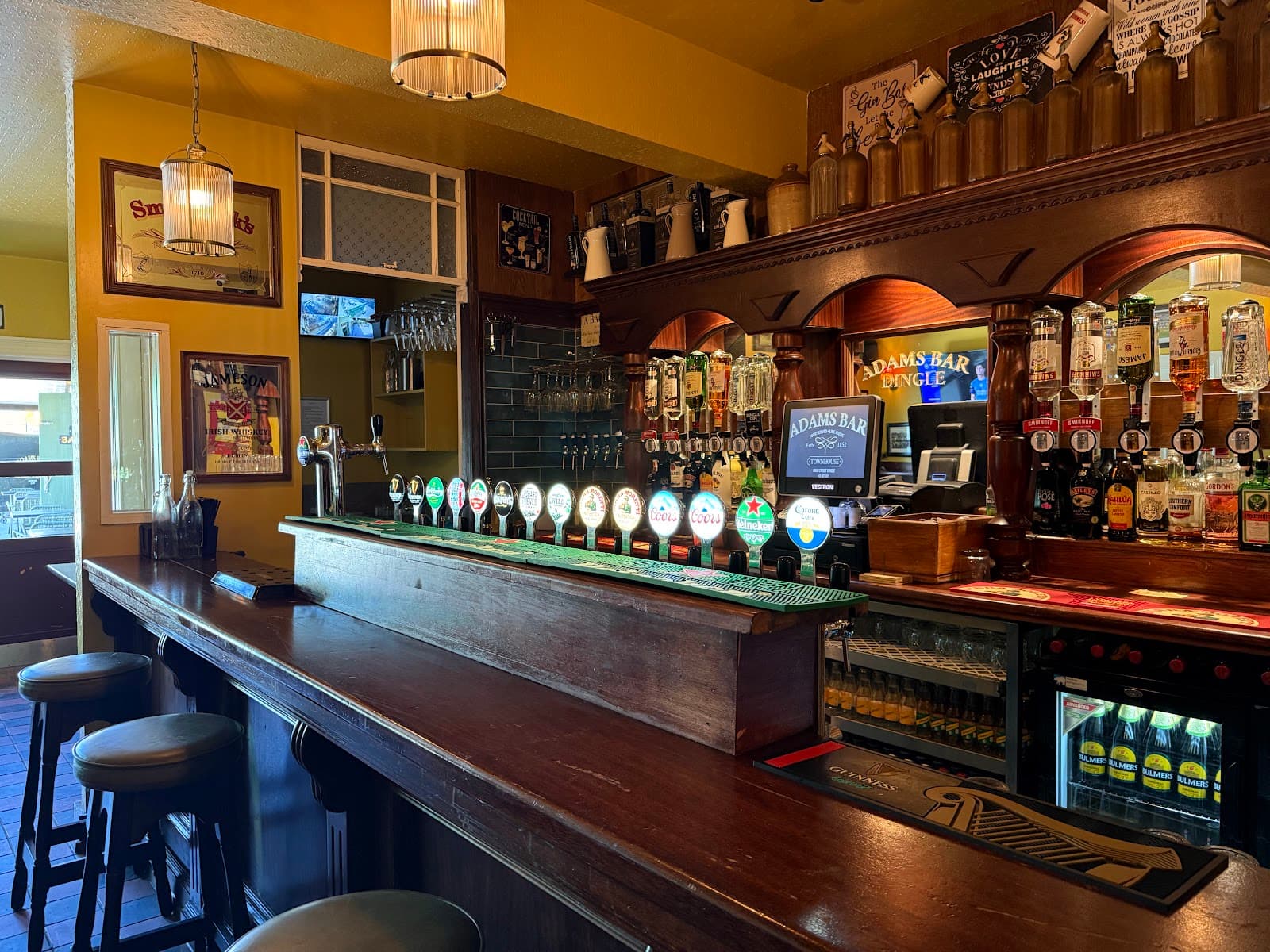 Adams Bar — Irish pub in Dingle