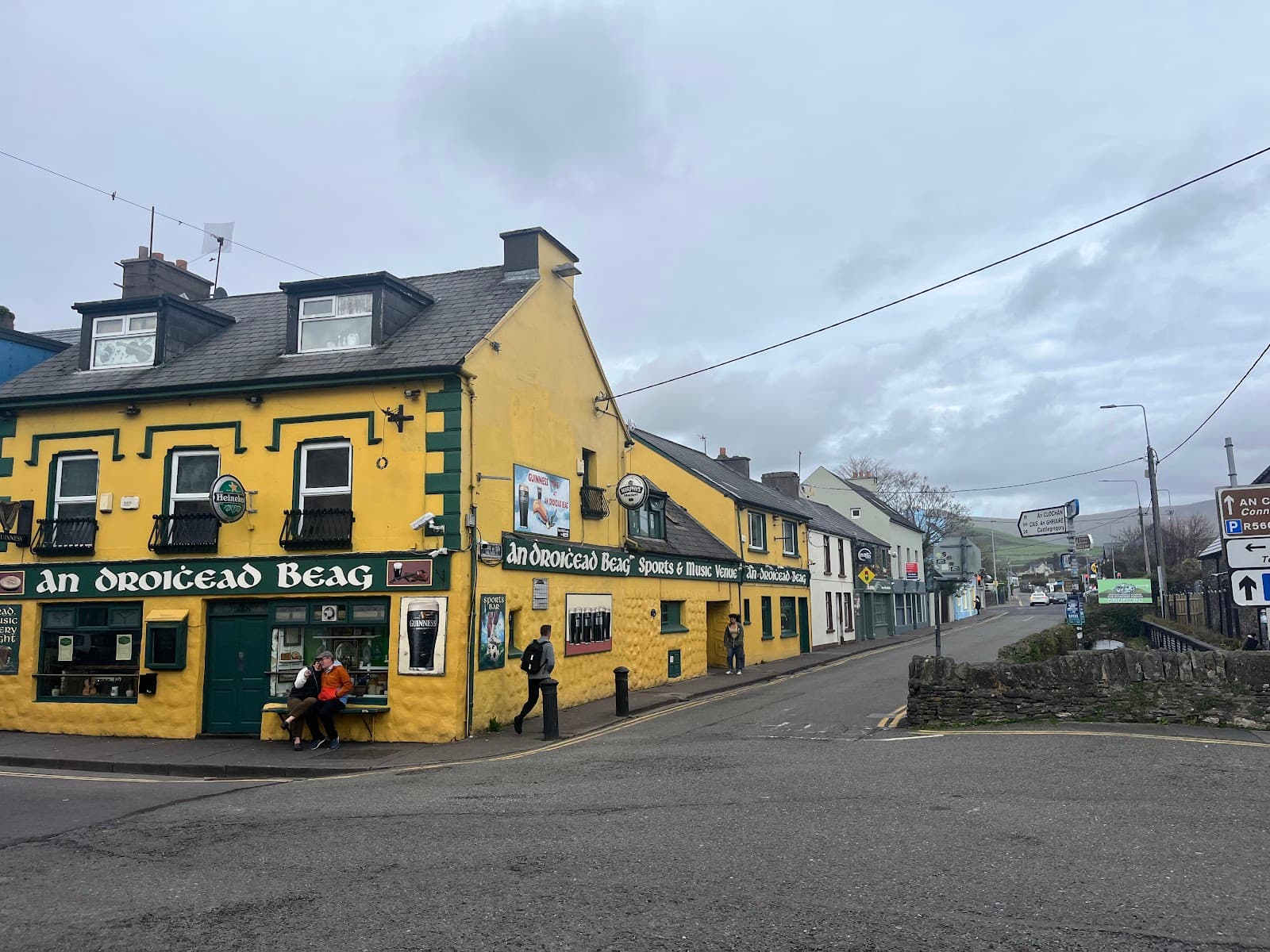 An Droichead Beag — Irish pub in Dingle