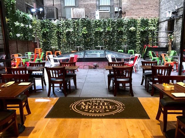 Annie Moore's — Irish pub in New York