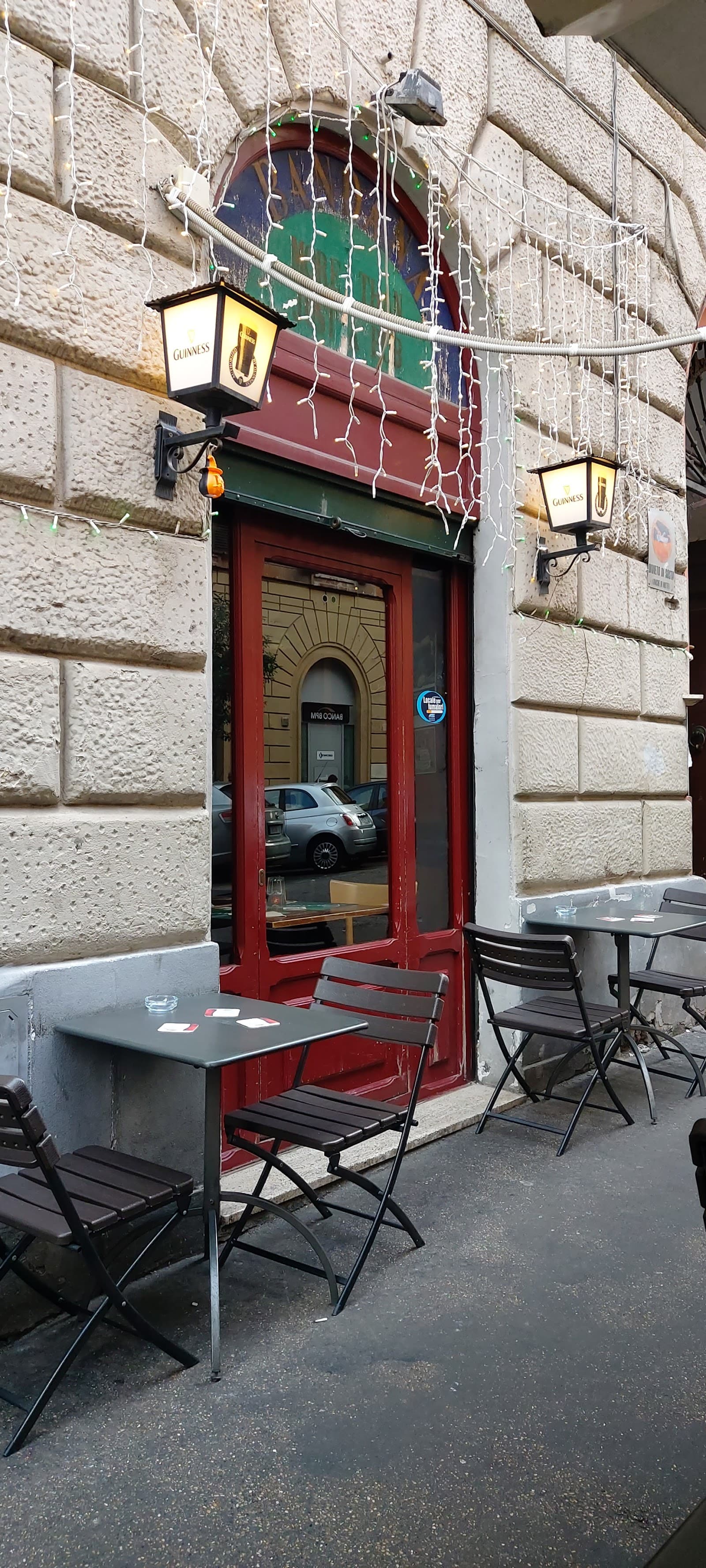 Bandana Republic — Irish pub in Rome