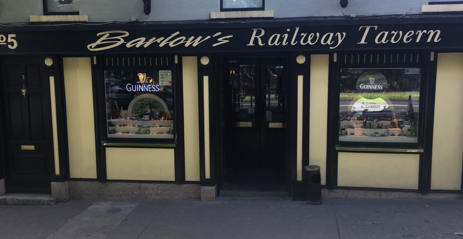 The Railway Tavern — Irish pub in Drogheda