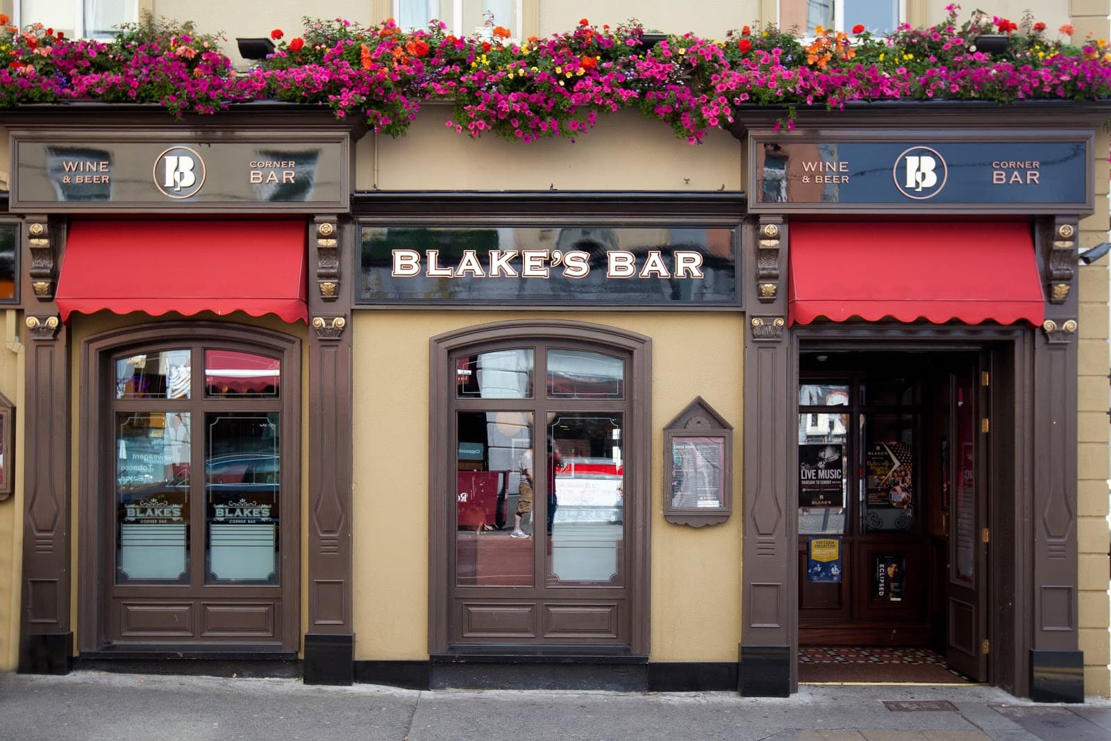 Blake's Bar — Irish pub in Galway