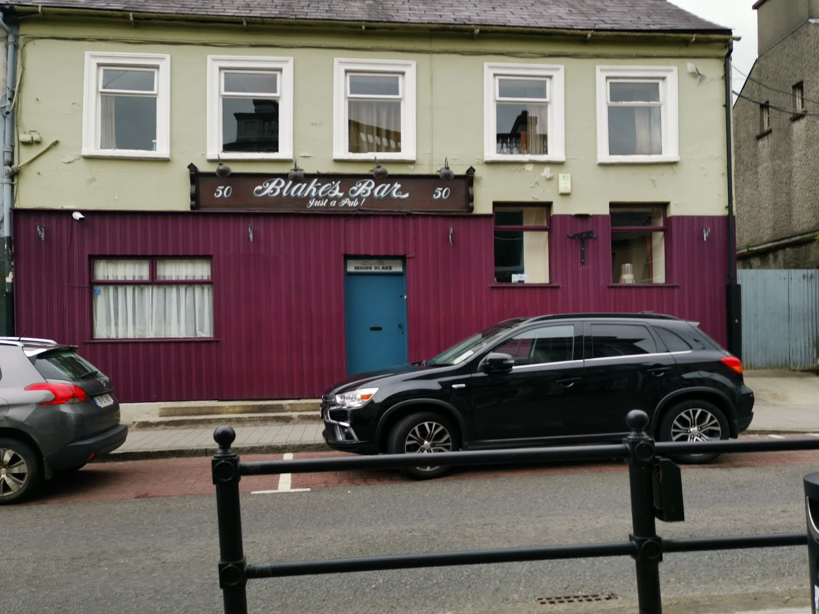 Blake's Bar — Irish pub in Letterkenny