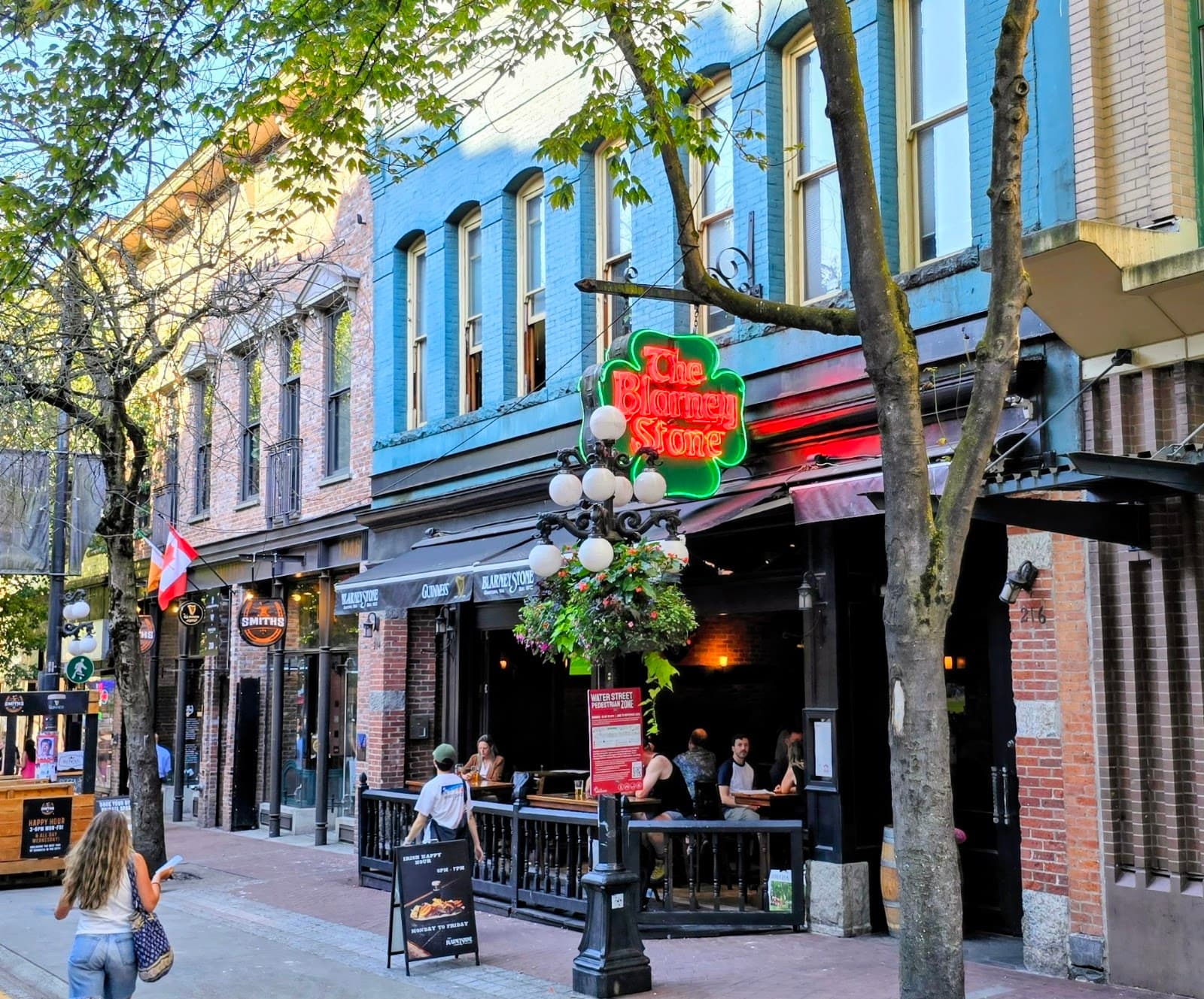 Blarney Stone — Irish pub in Vancouver