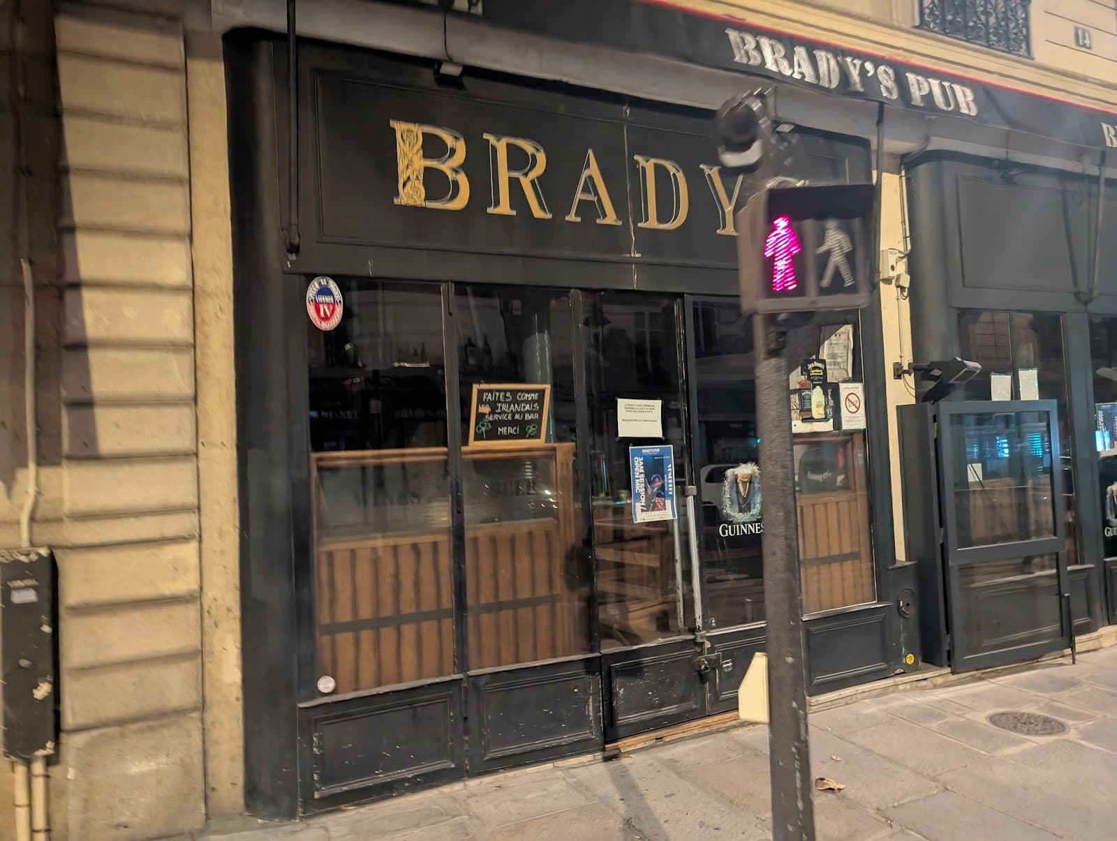 Brady's — Irish pub in Paris