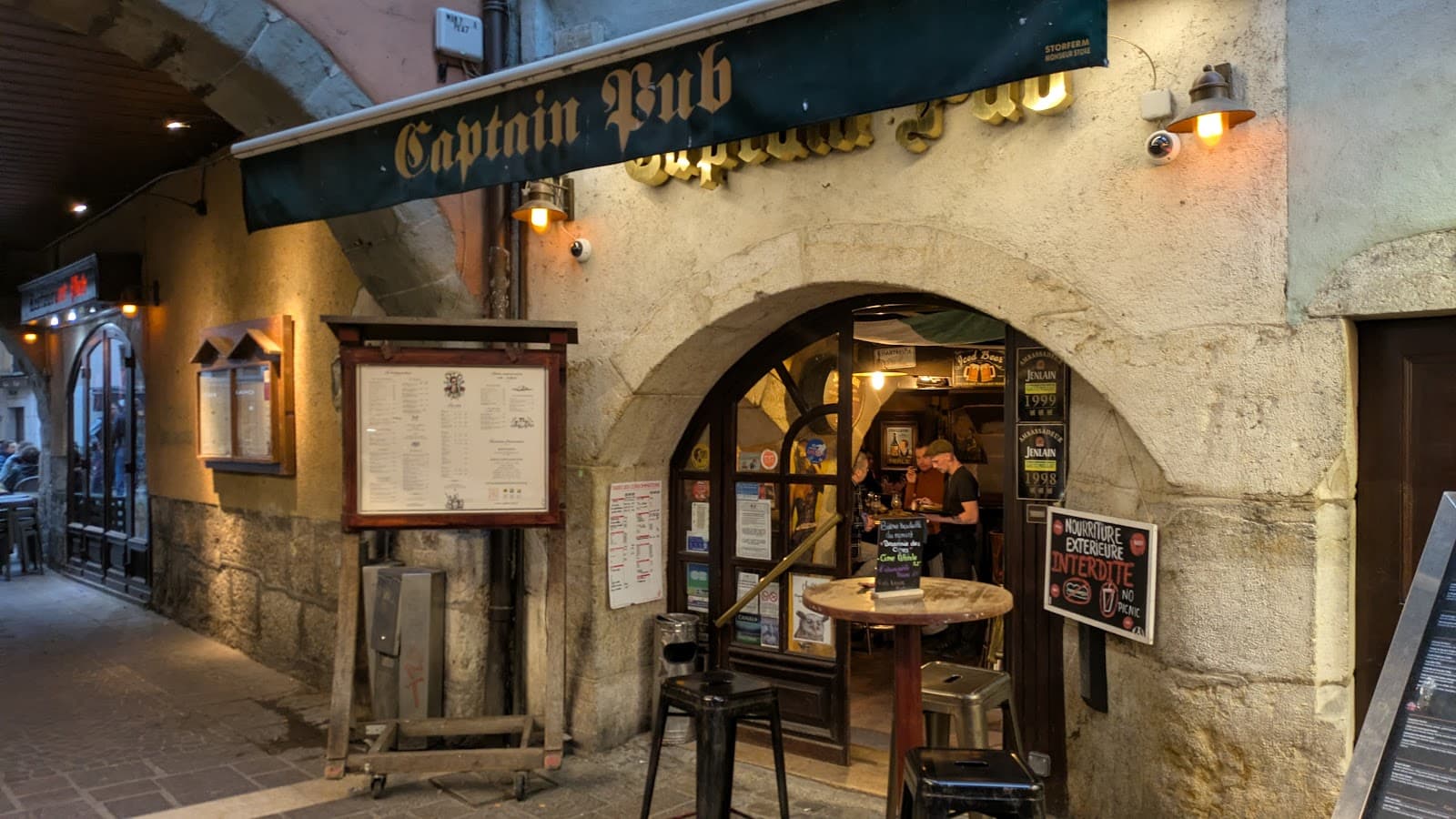 Captain Pub — Irish pub in Annecy