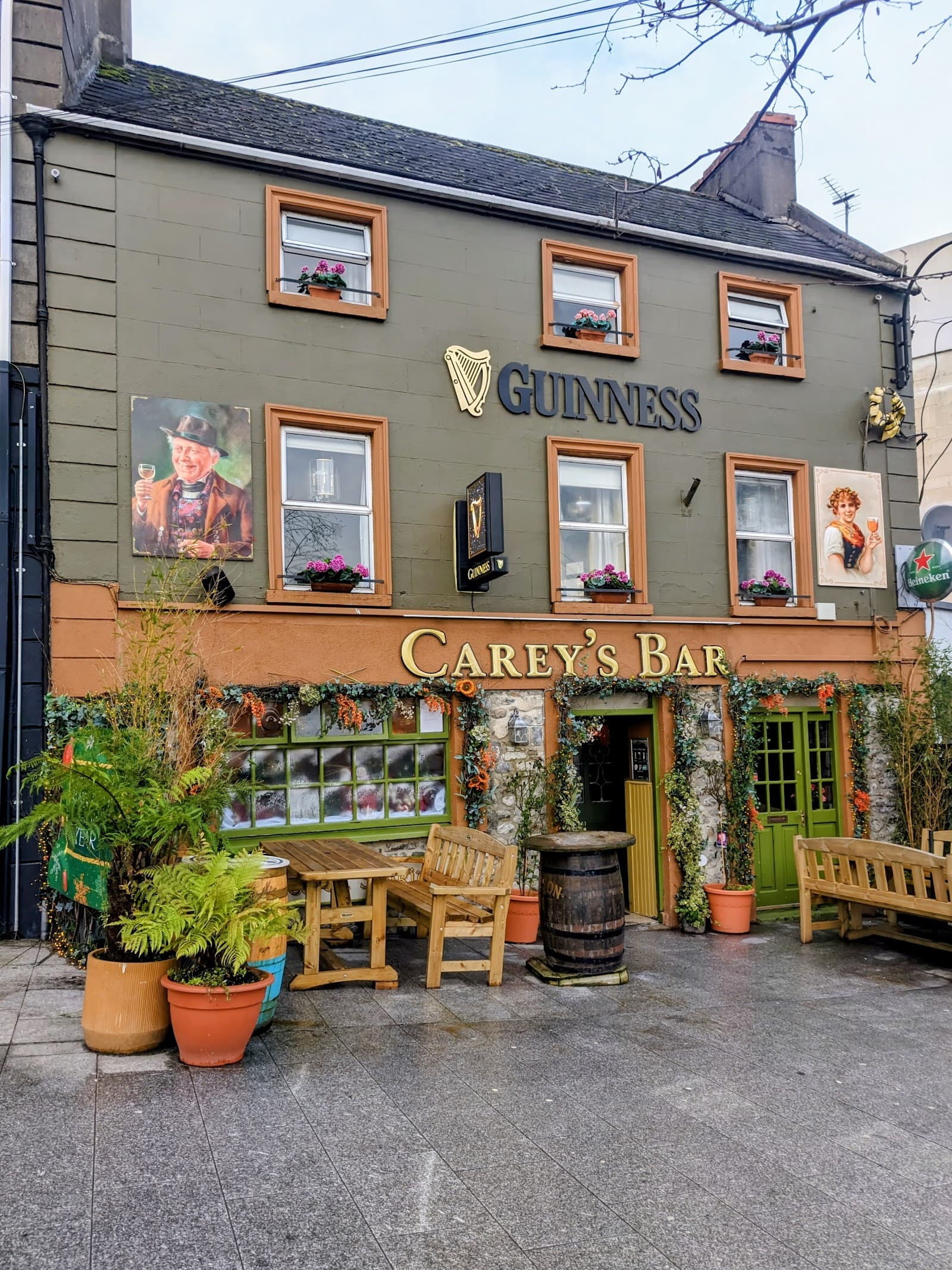 Carey's Bar — Irish pub in Athlone