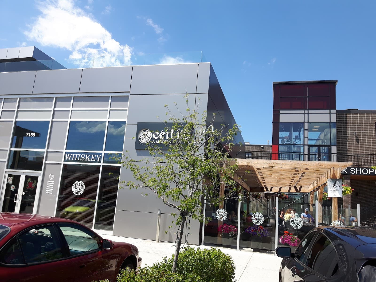 Ceili's Royal Oak — Irish pub in Calgary