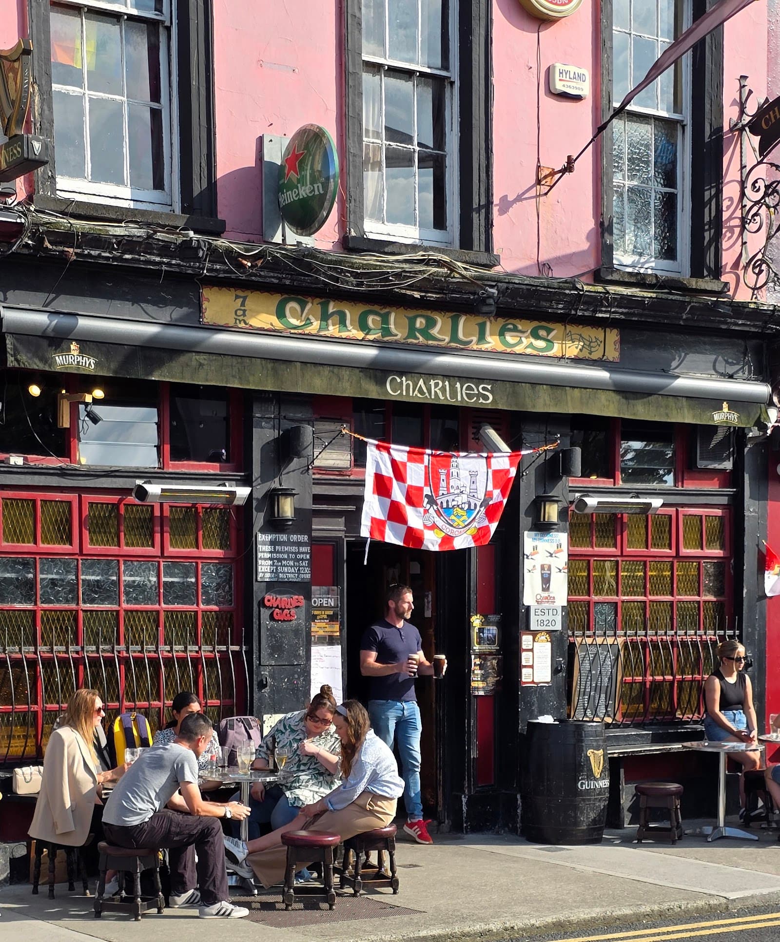 Charlie's Bar — Irish pub in Cork