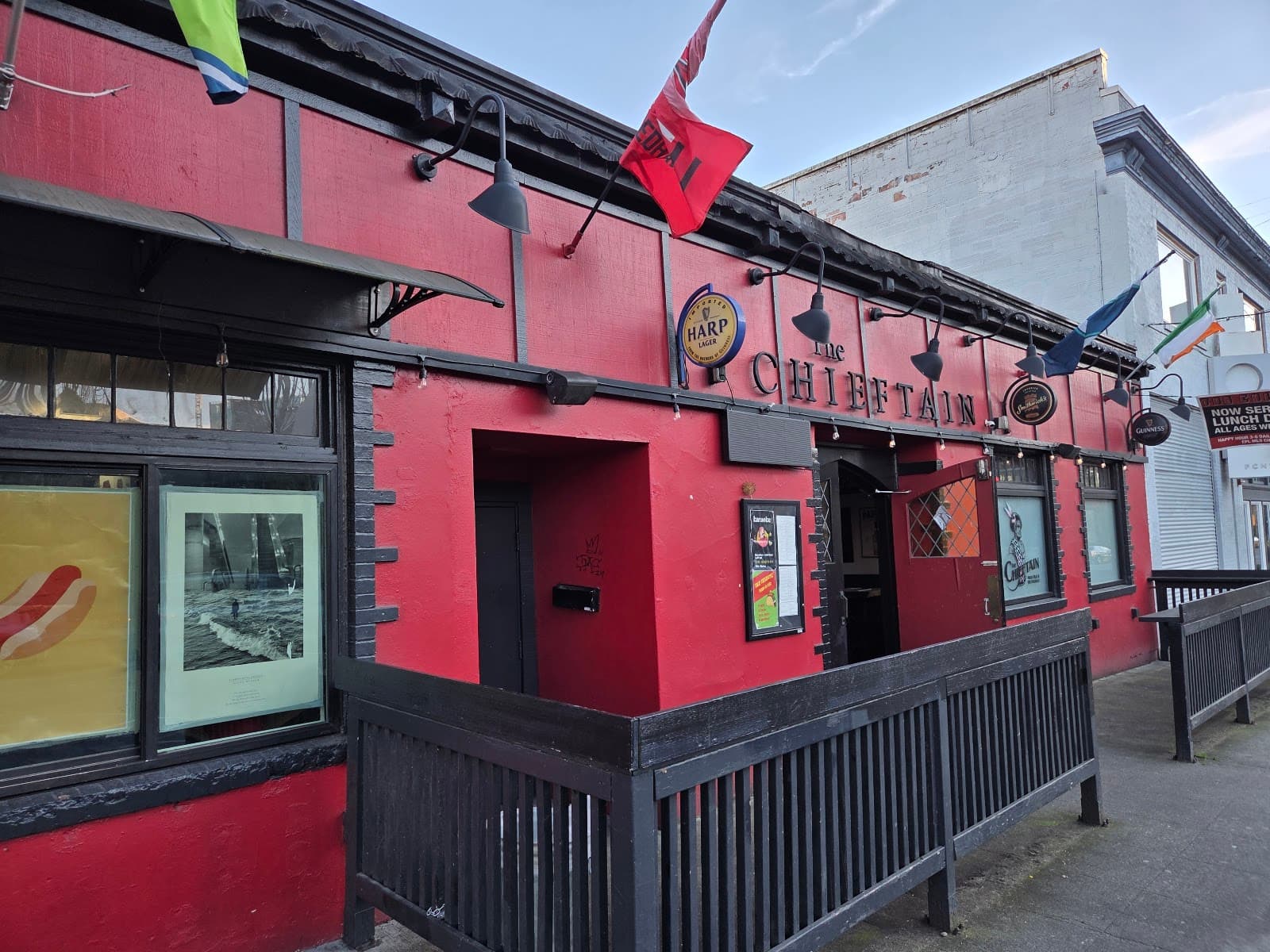Chieftain Irish Pub & Restaurant — Irish pub in Seattle