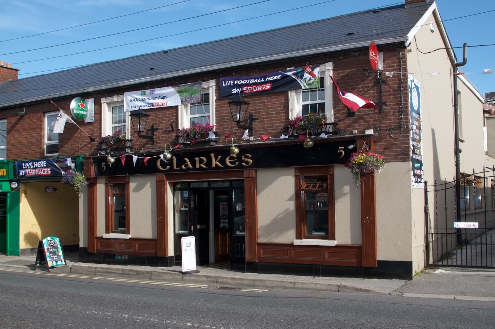 Clarke's Bar — Irish pub in Mullingar