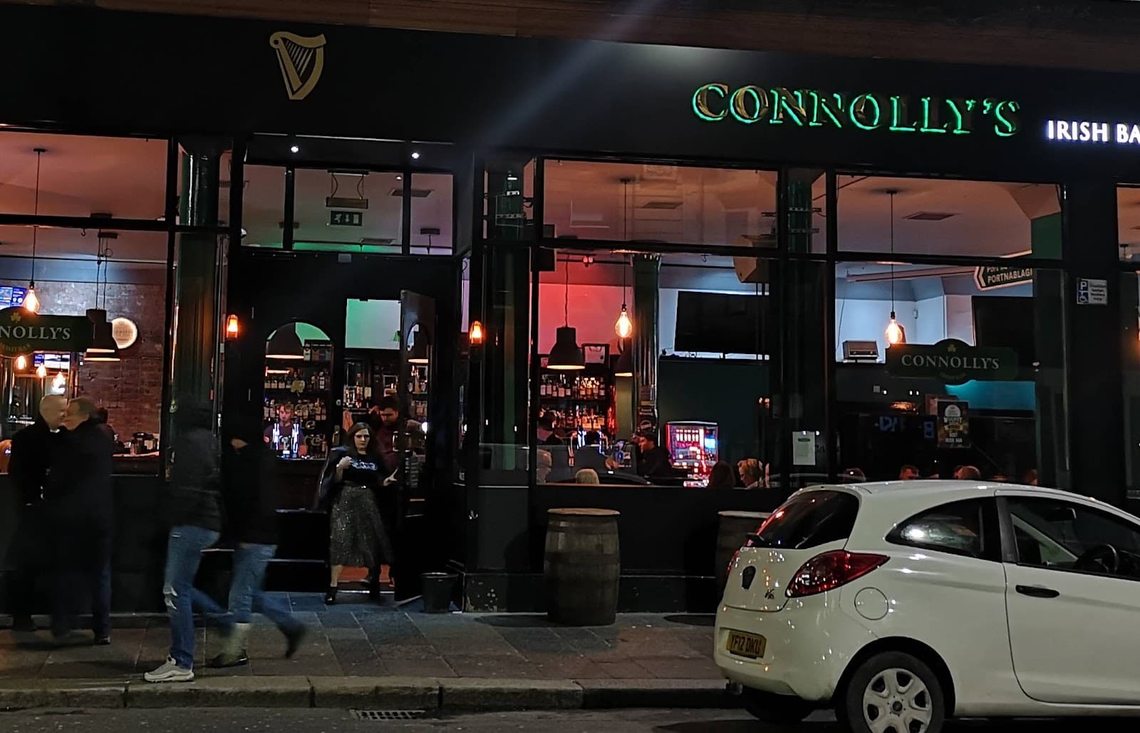 Connollys Irish Bar — Irish pub in Glasgow