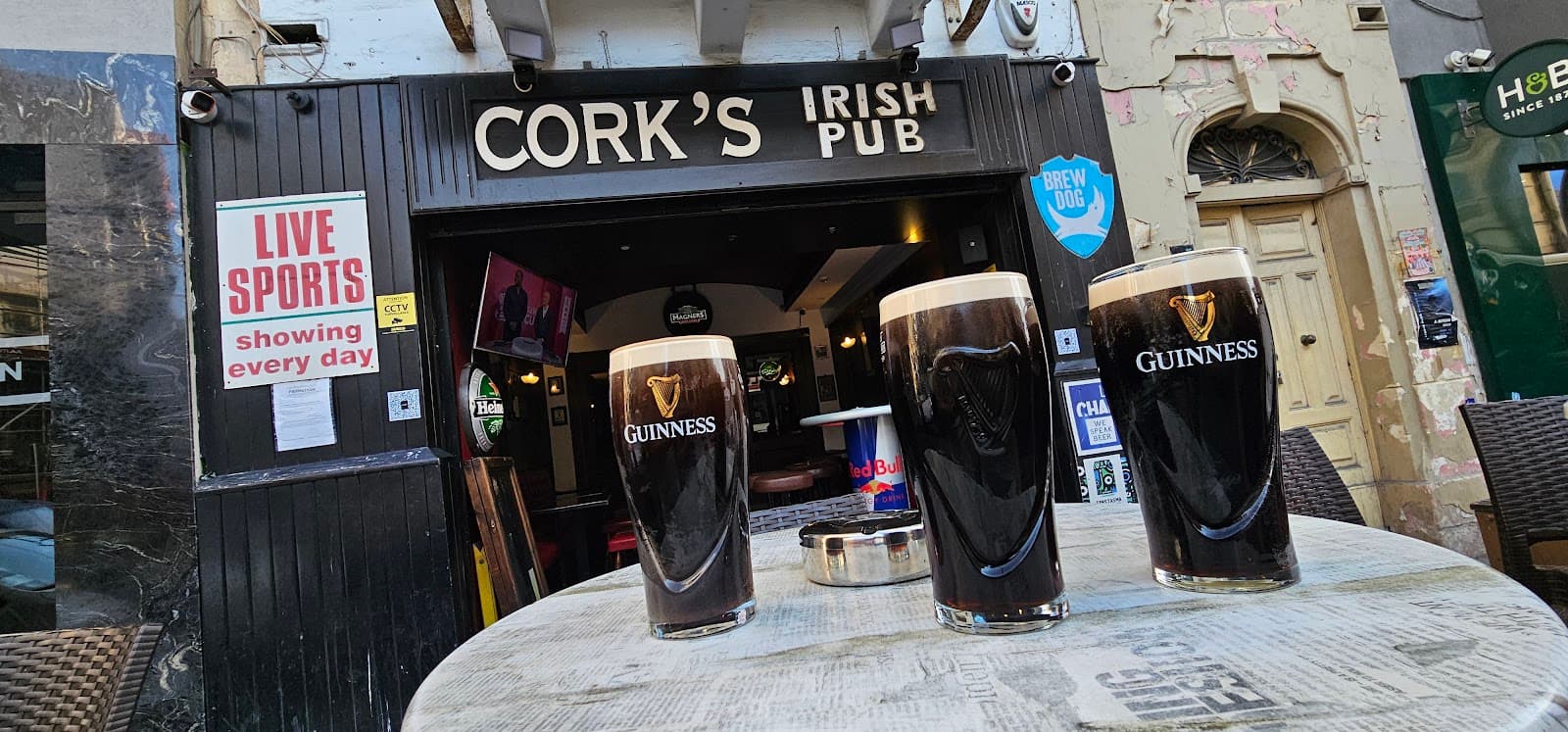 Cork's Irish Pub — Irish pub in Saint Julian's