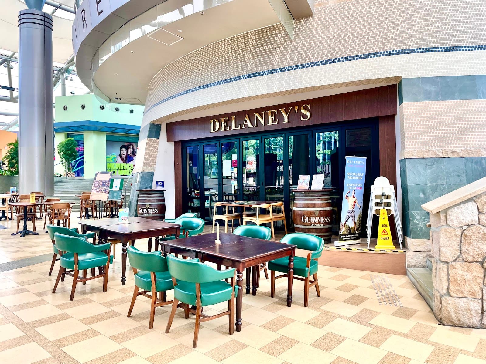 Delaney's (Cyberport) — Irish pub in Hong Kong