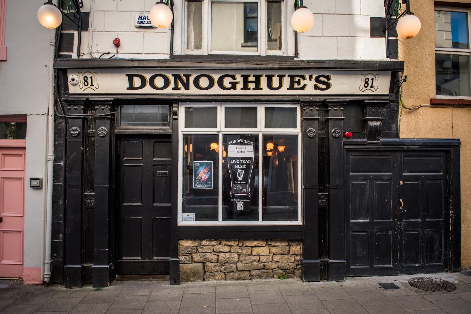 Donoghue's Irish Pub — Irish pub in Cashel