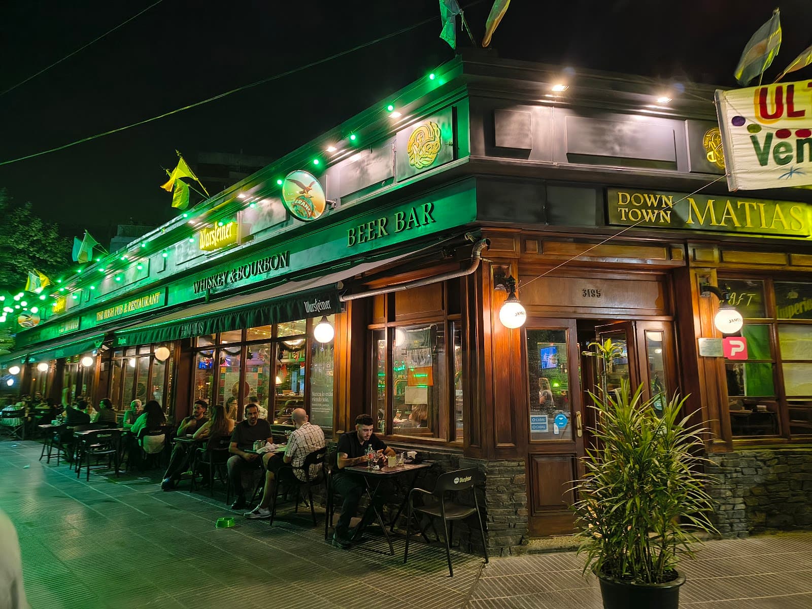Matias Down Town — Irish pub in Buenos Aires