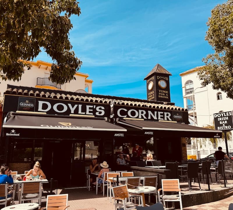 Doyle's Corner — Irish pub in Torremolinos
