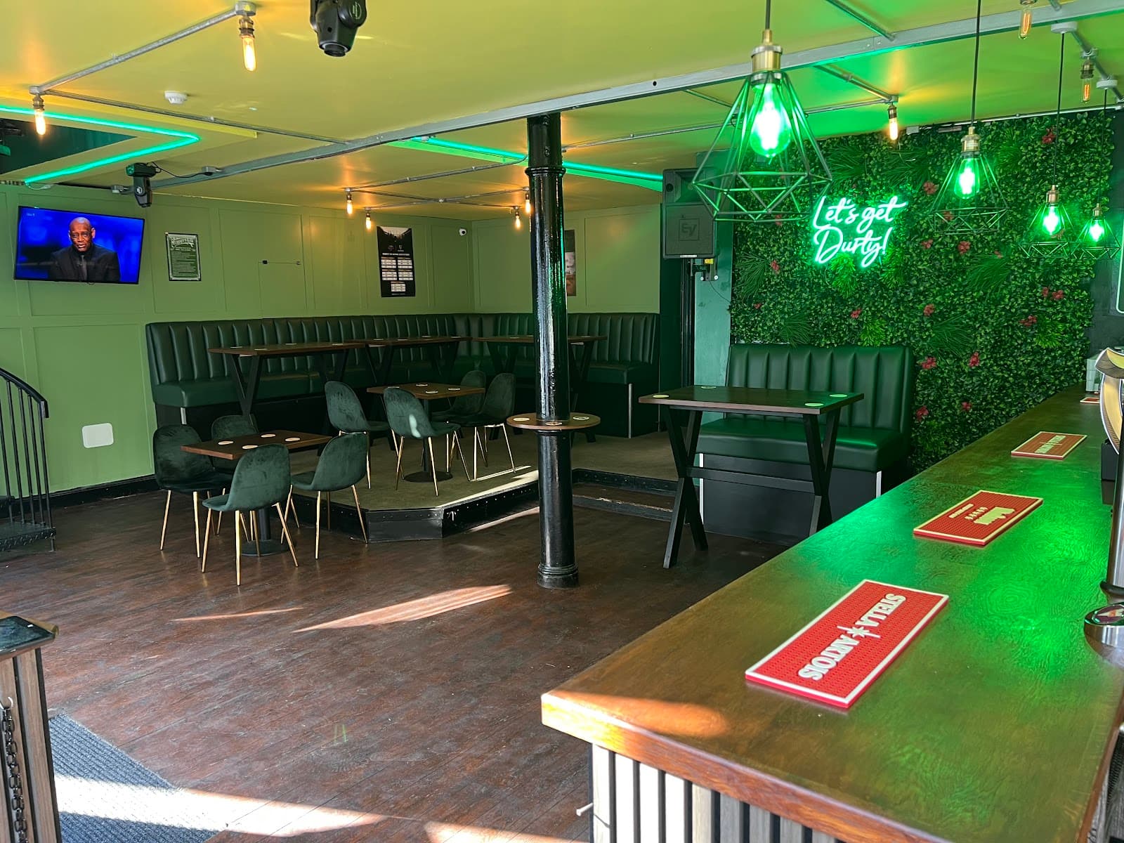 Durty O Dwyers — Irish pub in Huddersfield