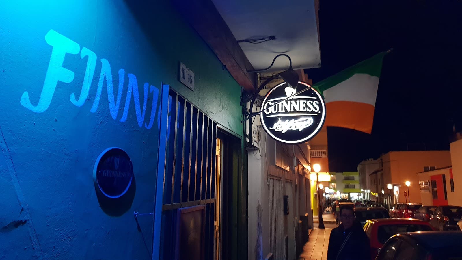 Finnegans Irish Bar — Irish pub in Corralejo
