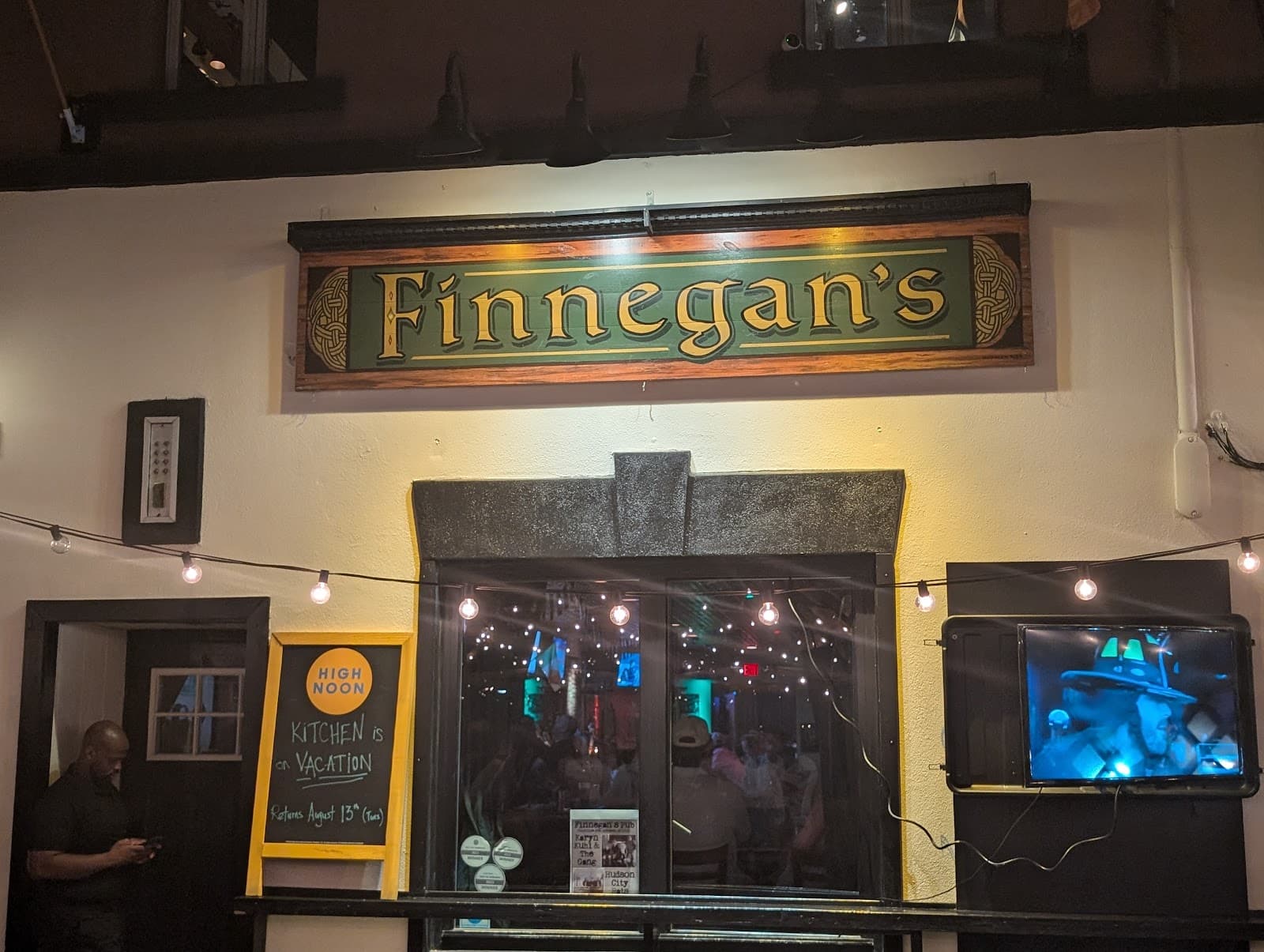 Finnegan's Pub — Irish pub in Hoboken