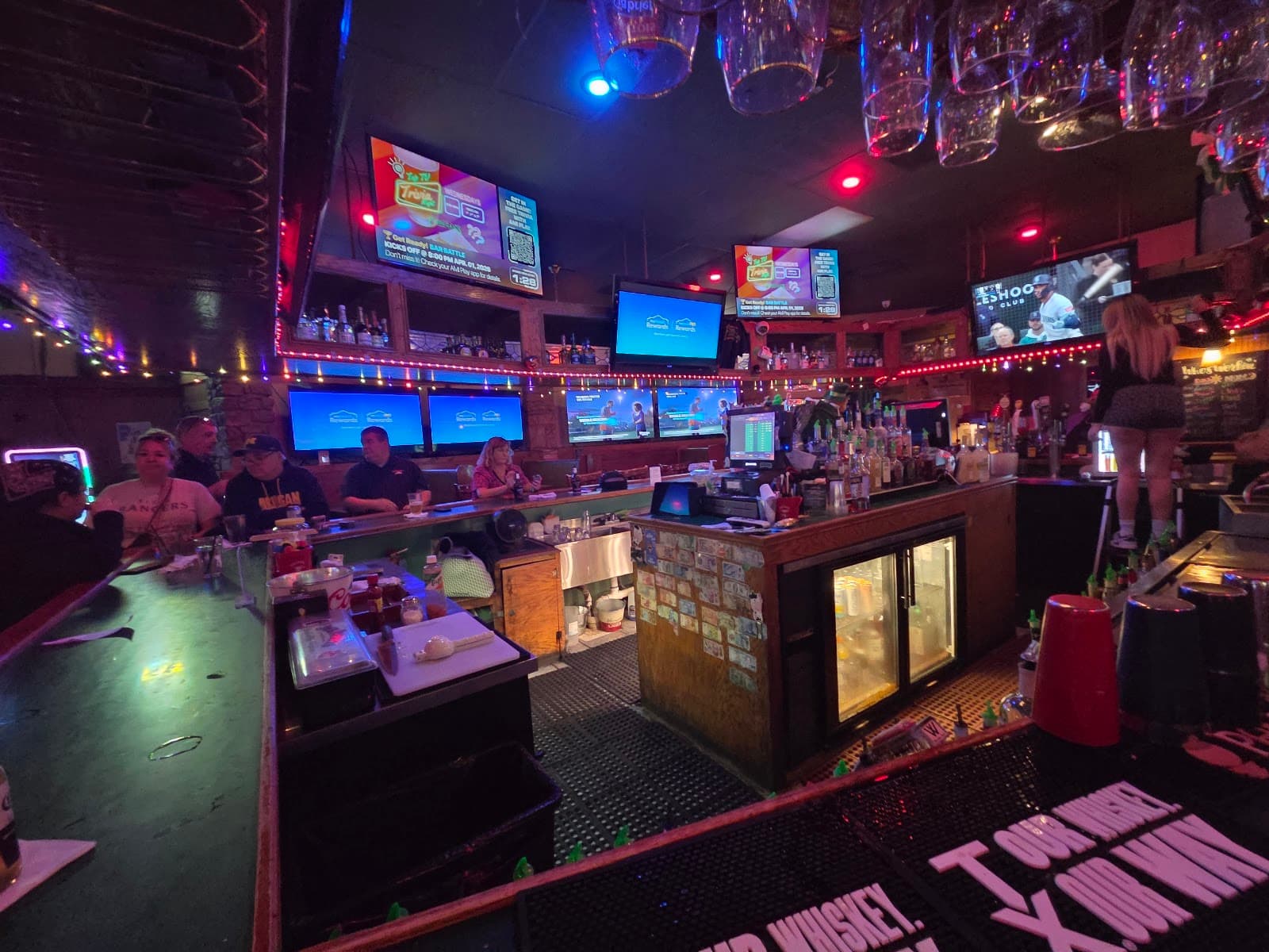 Finnegan's Sports & Spirits — Irish pub in San Antonio