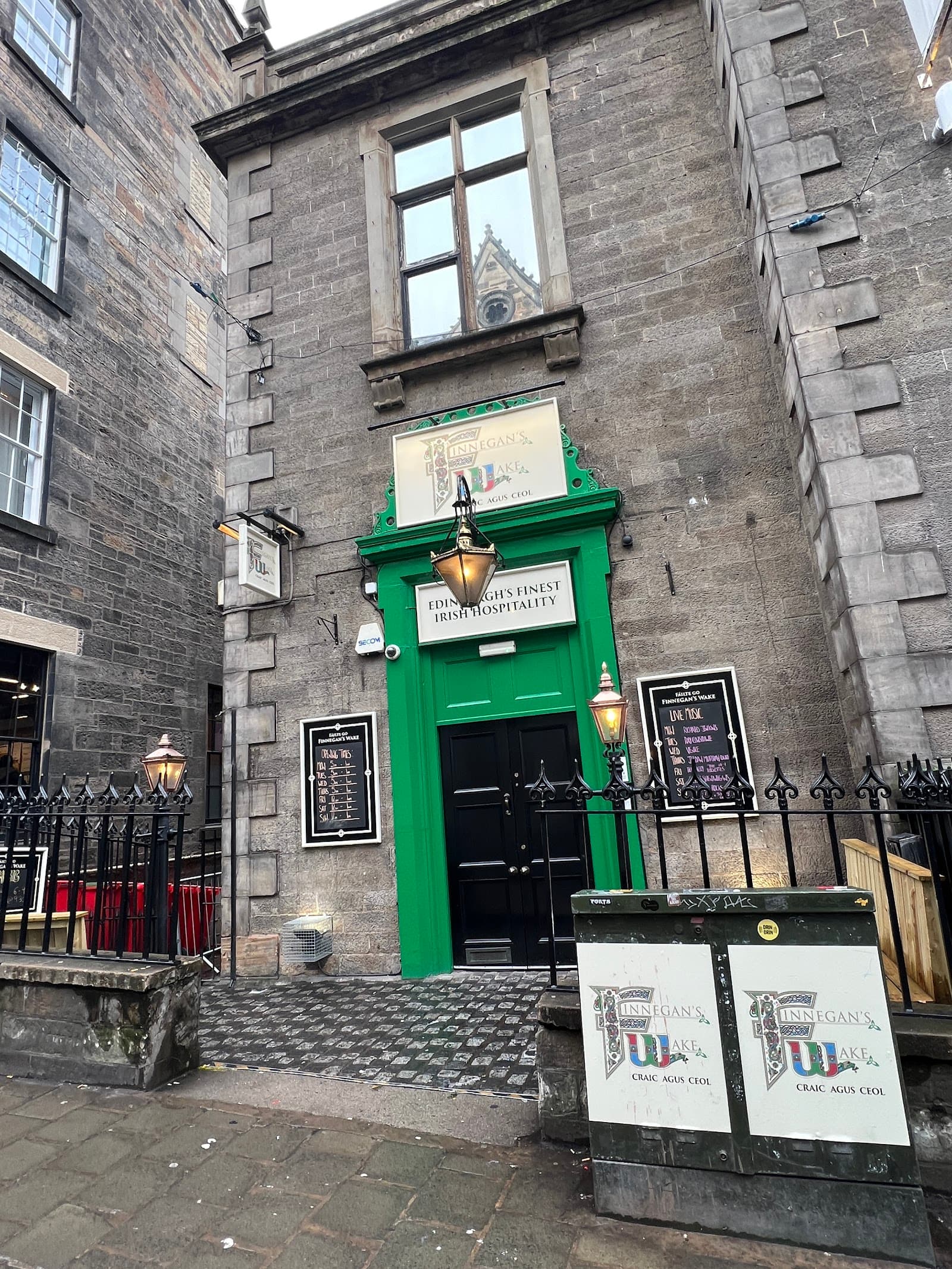 Finnegan's Wake Edinburgh — Irish pub in Edinburgh