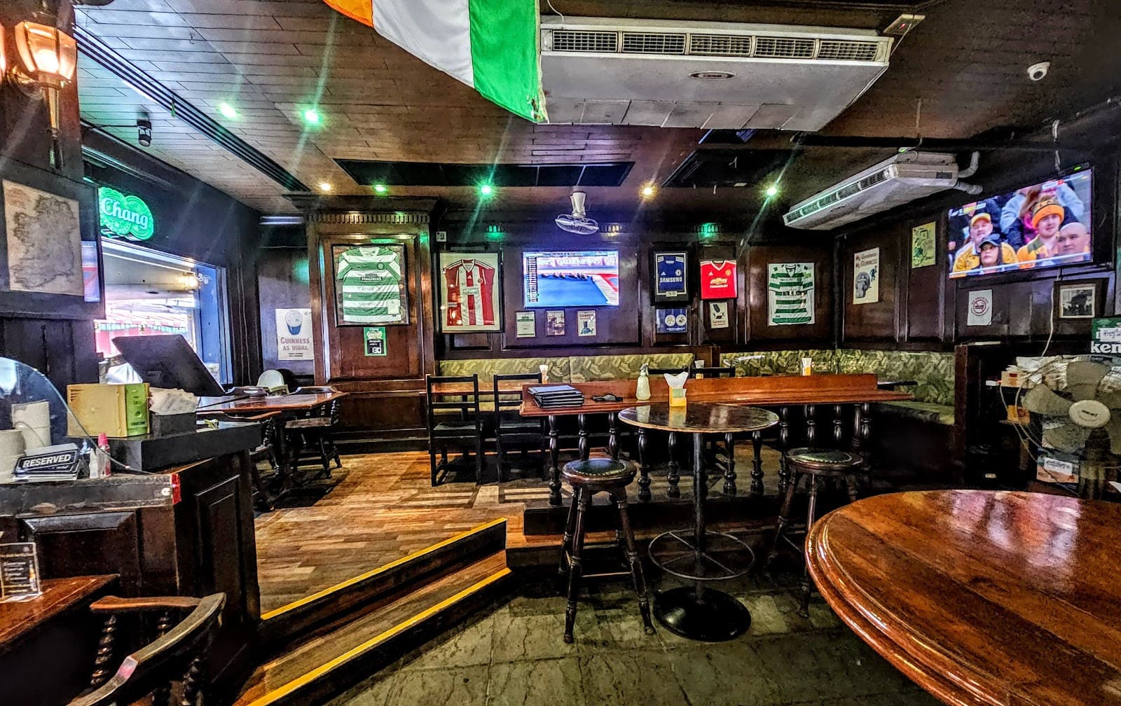 Fitzgeralds Irish Pub — Irish pub in Bangkok