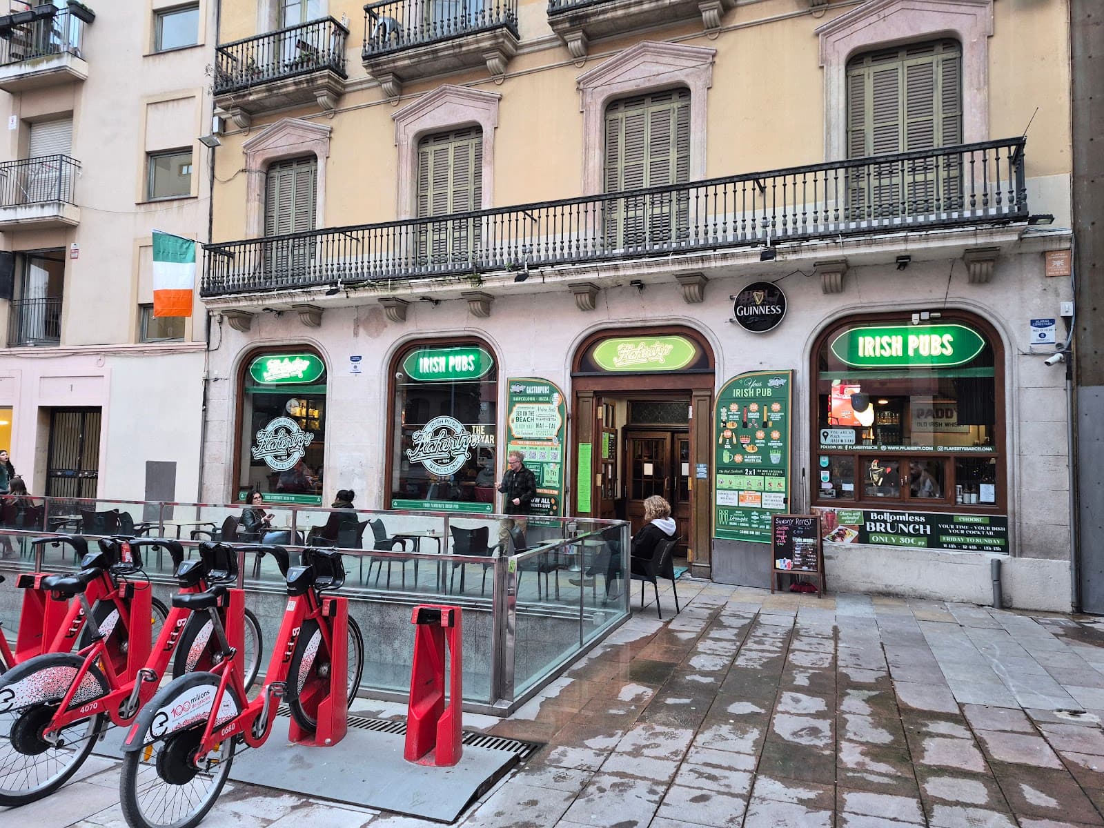 Flaherty's Irish Pub Barcelona — Irish pub in Barcelona