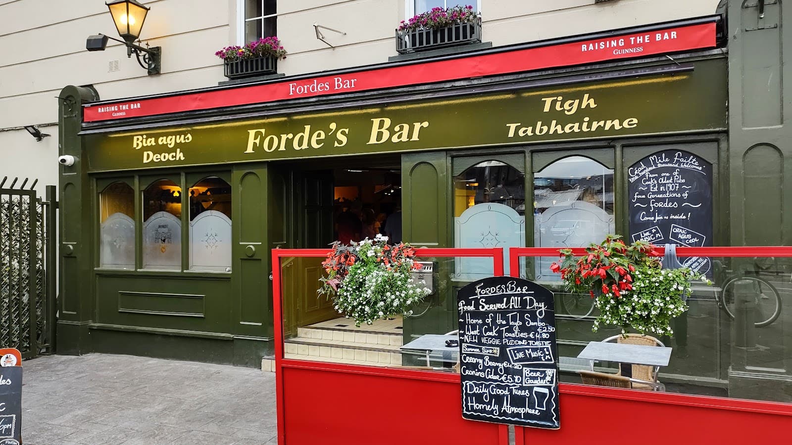 Fordes Bar — Irish pub in Cork