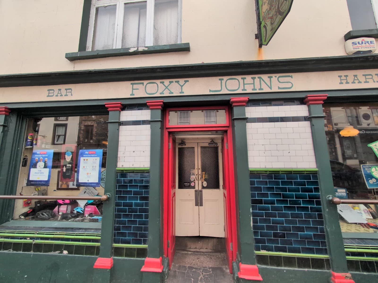 Foxy John's — Irish pub in Dingle