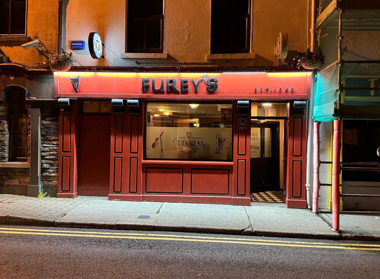 Furey's Pub — Irish pub in Sligo