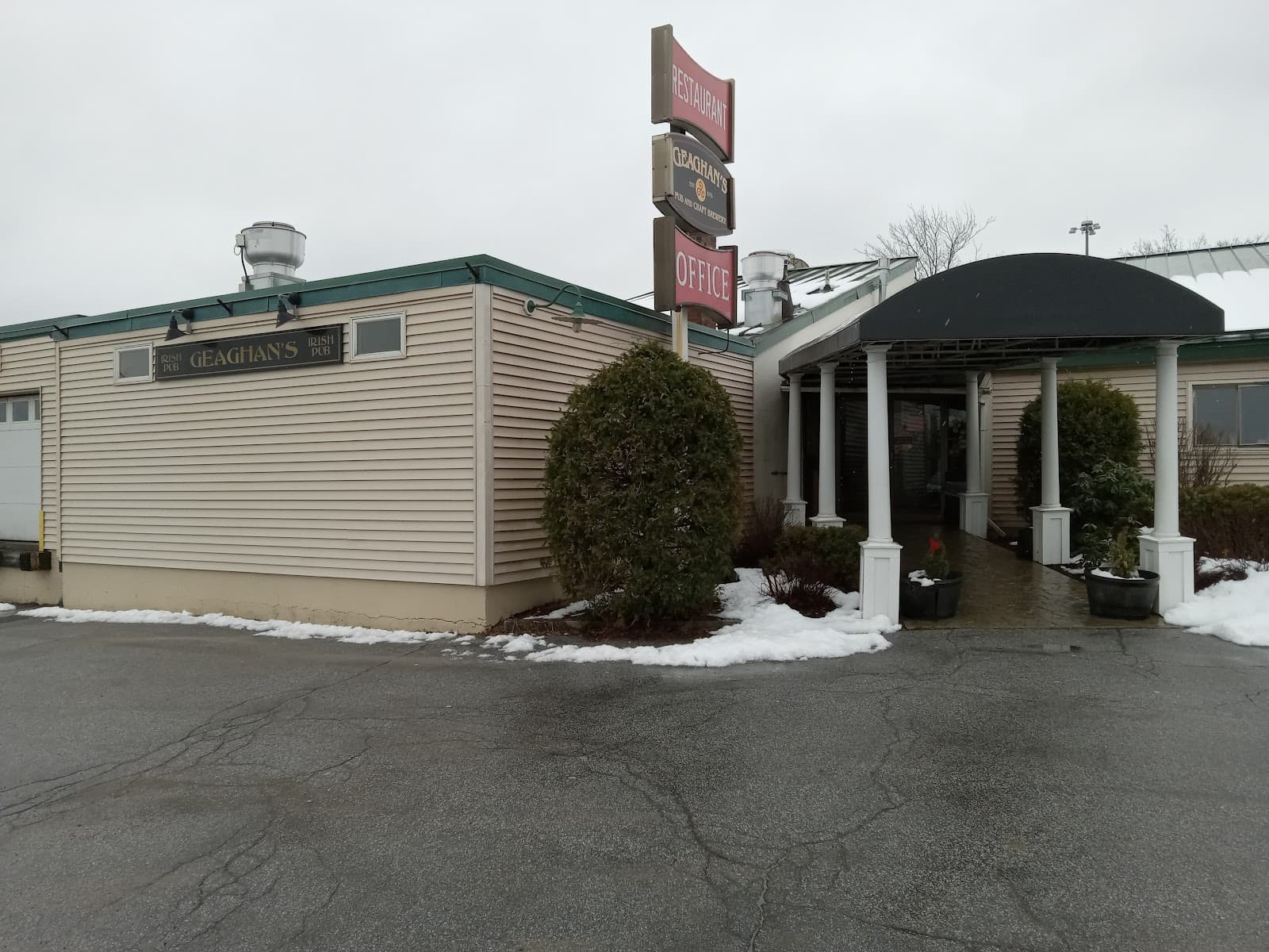 Geaghan's Pub & Craft Brewery — Irish pub in Bangor