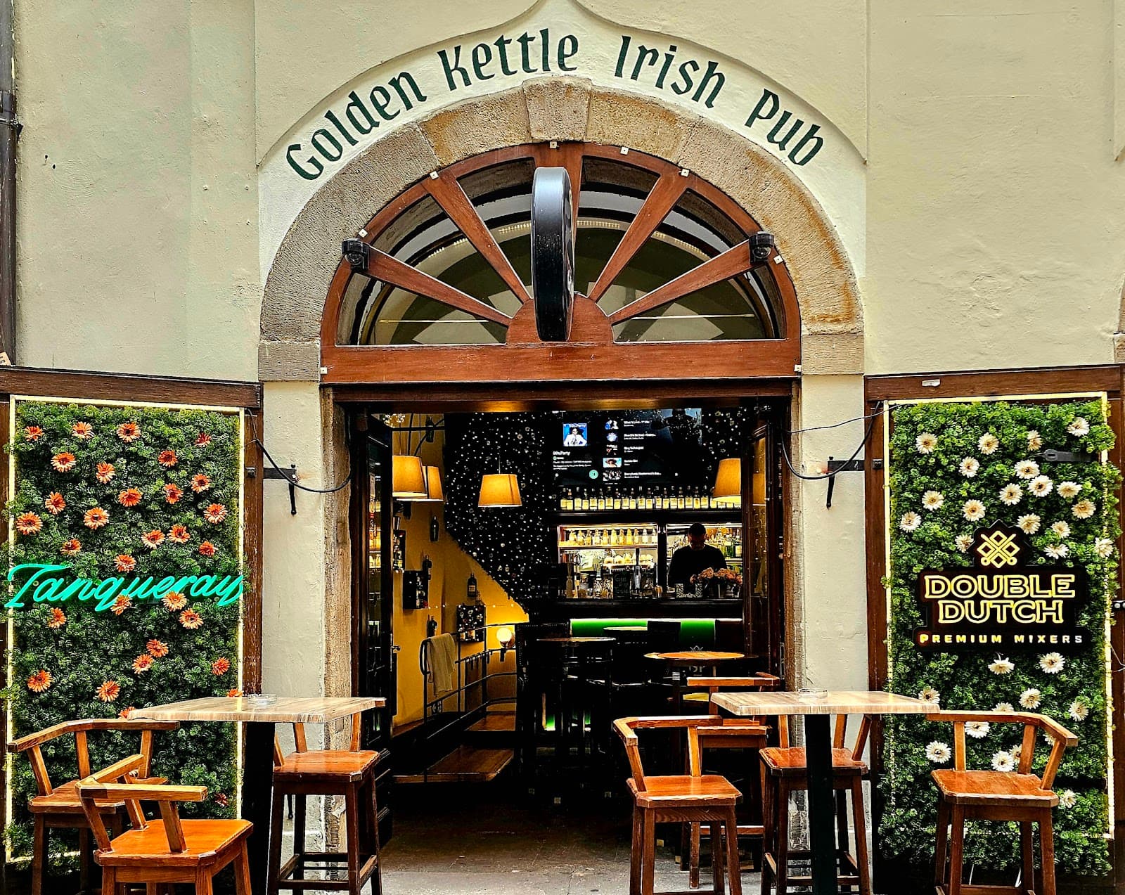 Golden Kettle Irish Pub — Irish pub in Prague