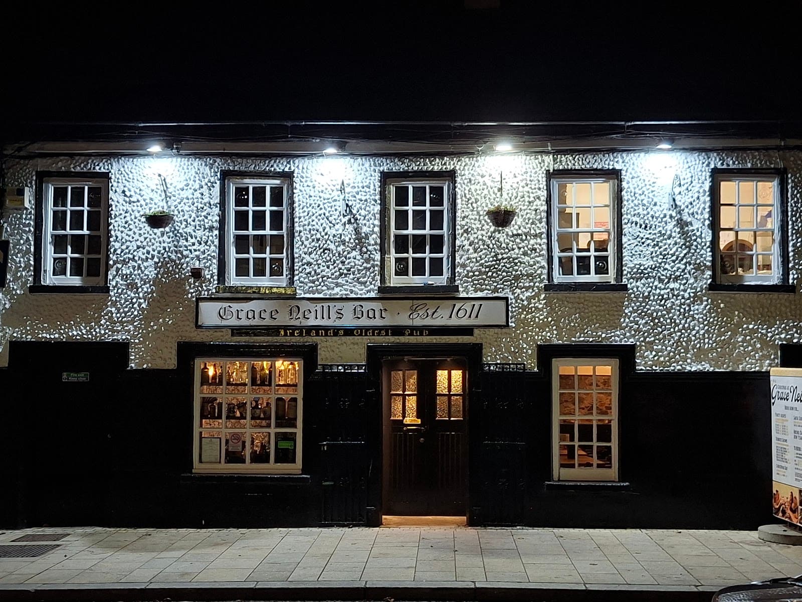 Grace Neill's — Irish pub in Donaghadee