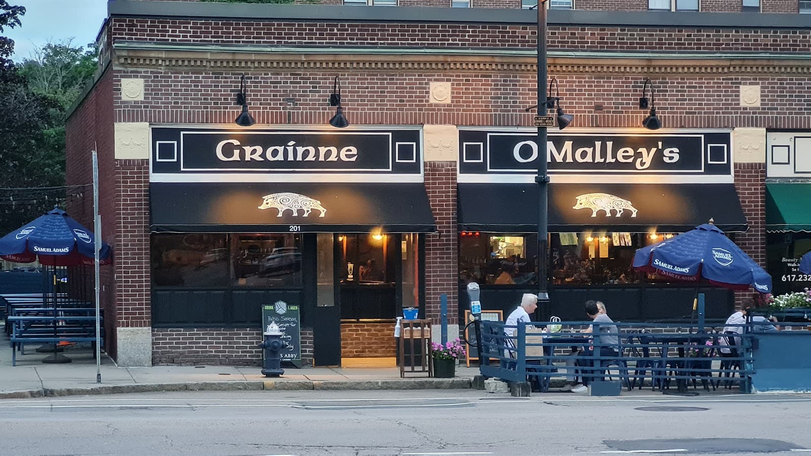 Grainne O'Malley's Tavern — Irish pub in Boston