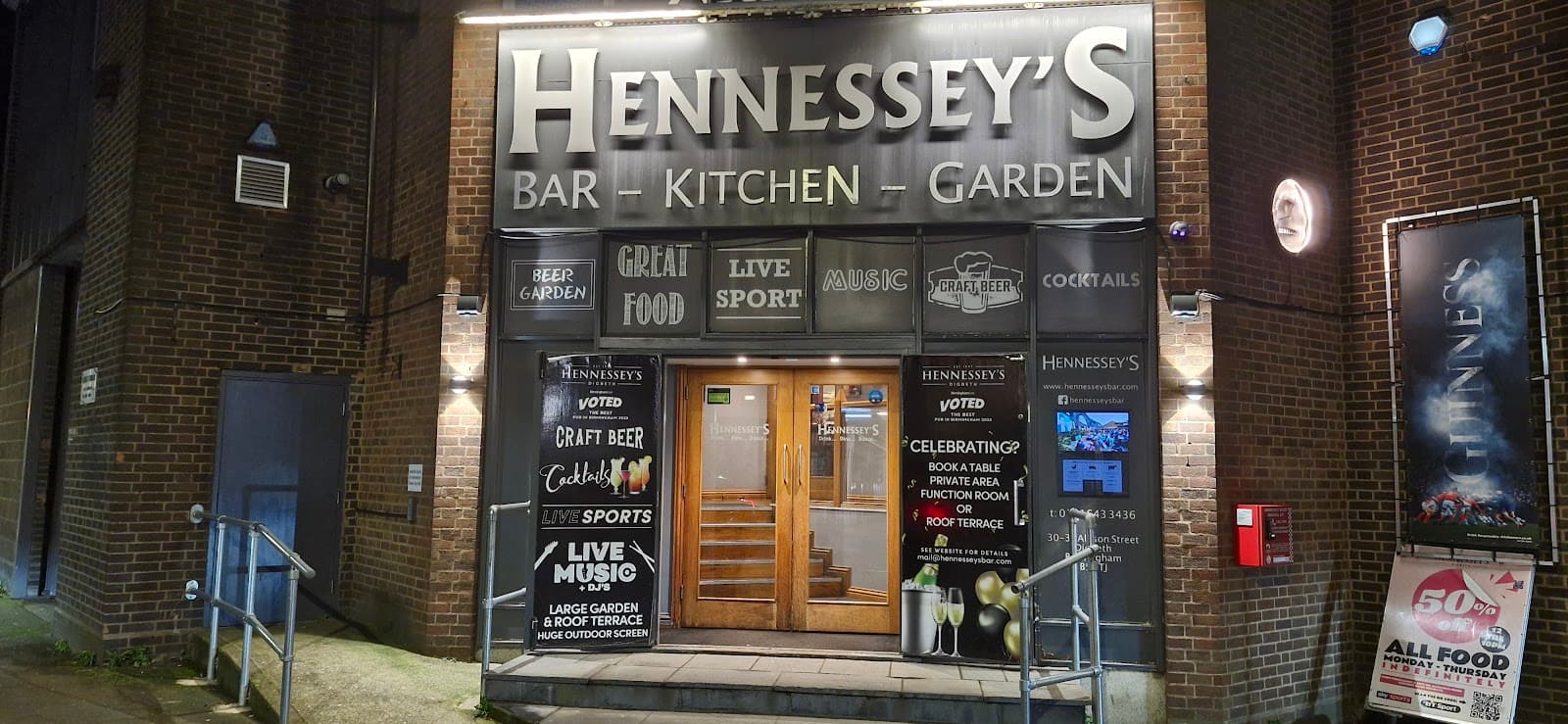 Hennessey's Bar — Irish pub in Birmingham