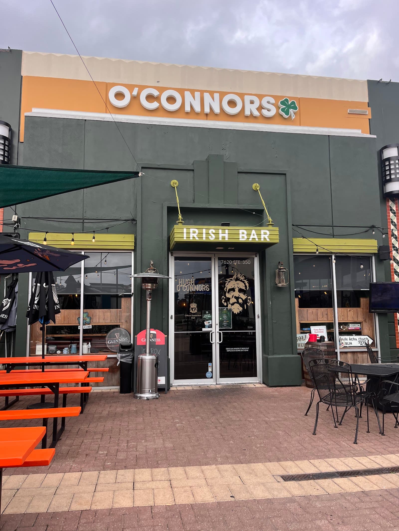 Hugh O'Connors — Irish pub in Houston