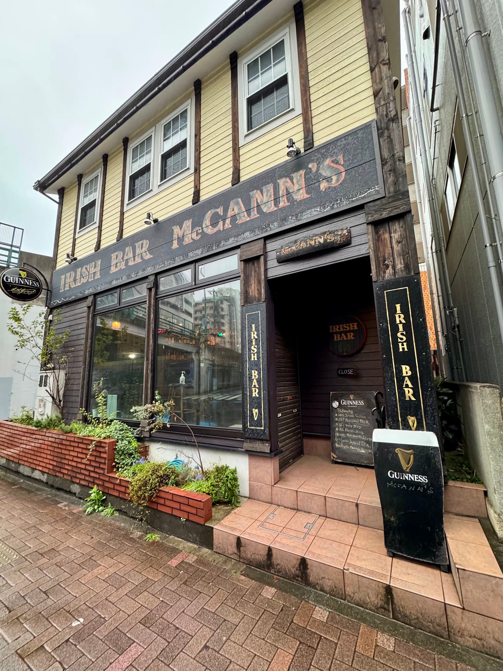 Irish Bar McCann's — Irish pub in Tokyo