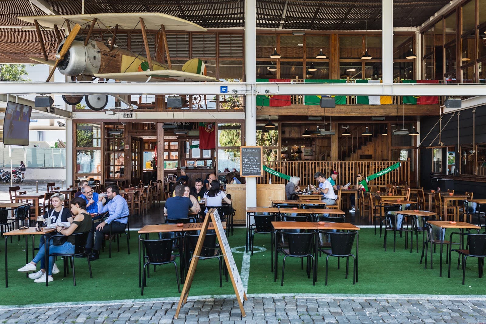 Irish & Co. — Irish pub in Lisbon