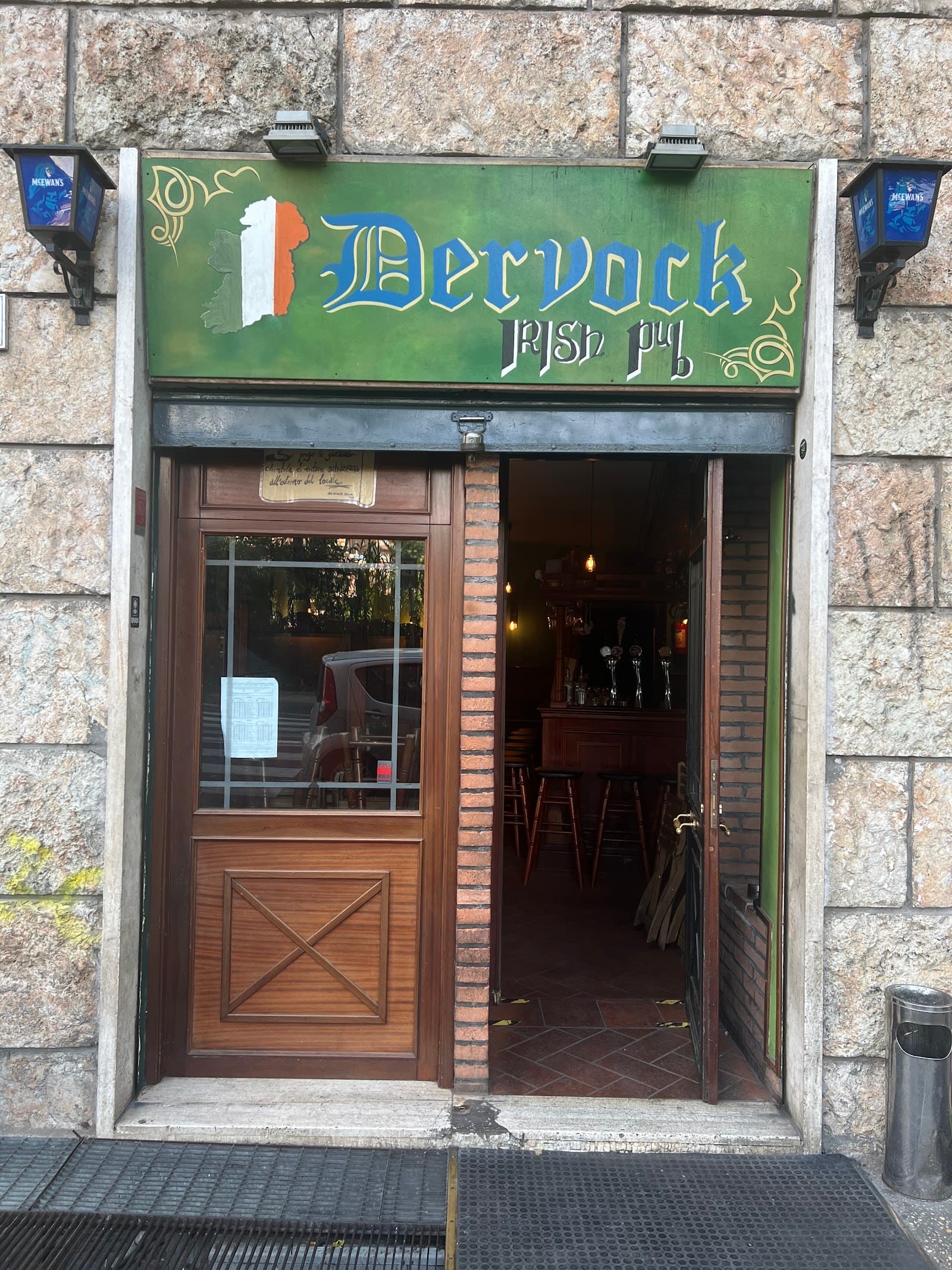 Irish Pub Dervock | Ristorante Montesacro — Irish pub in Rome