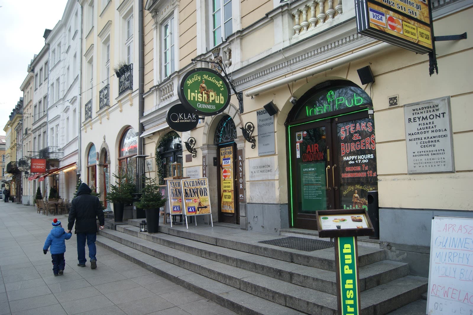 Irish Pub Molly Malone's — Irish pub in Warsaw