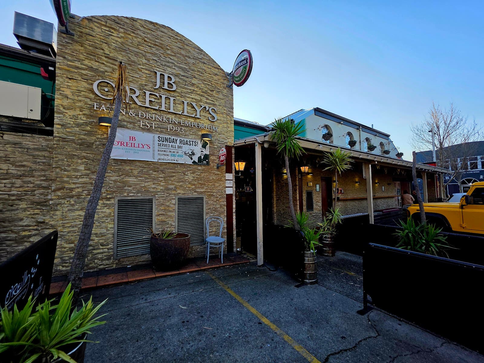 J.B. O'Reilly's — Irish pub in Perth