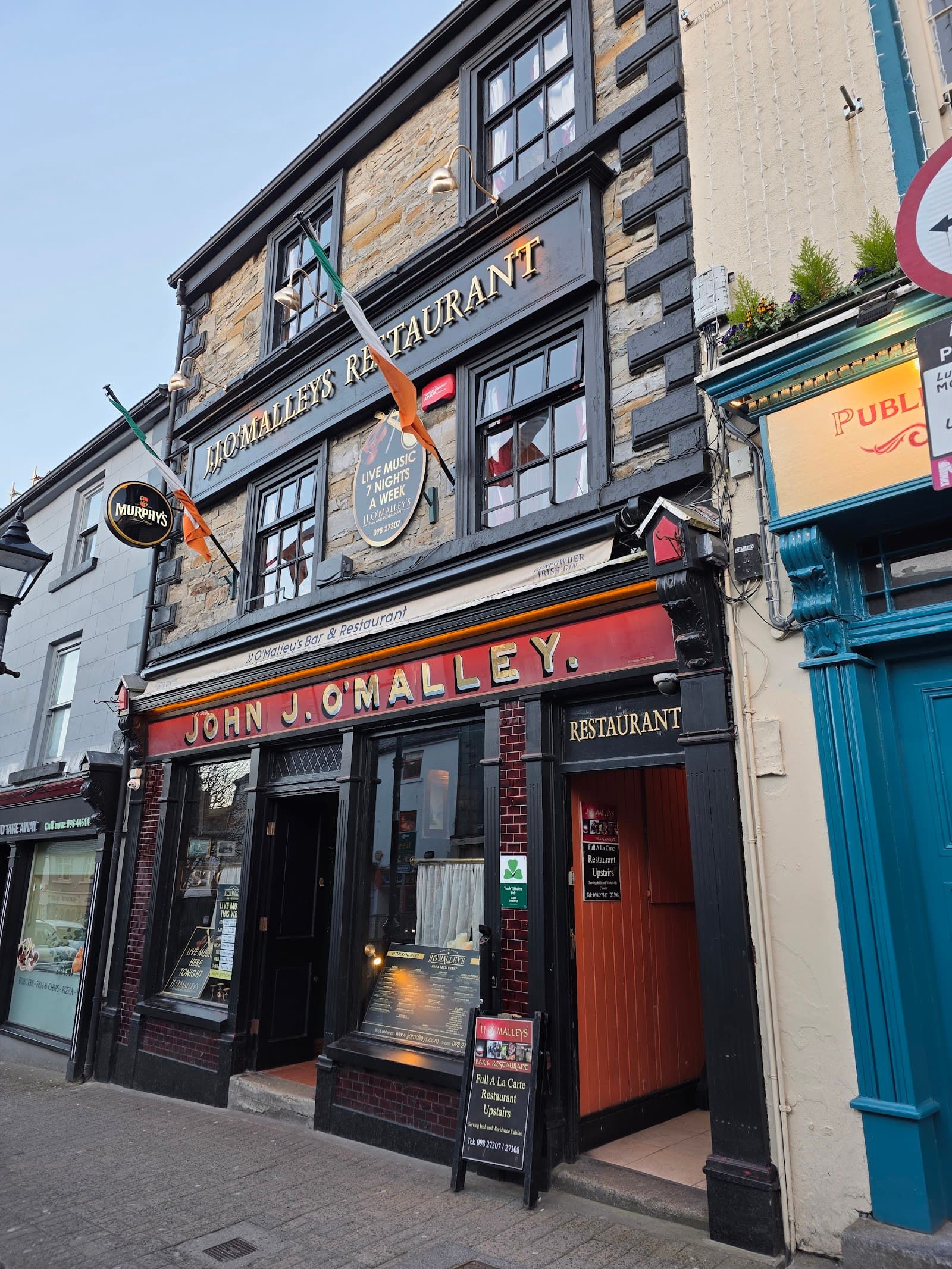 J.J. O'Malley's — Irish pub in Westport