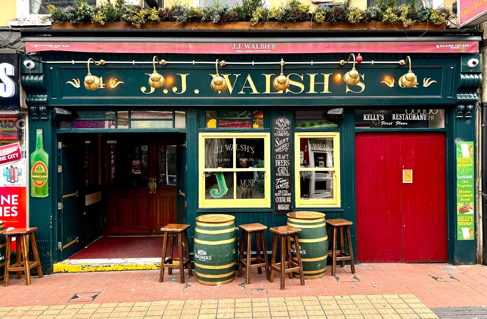 JJ Walsh's — Irish pub in Cork