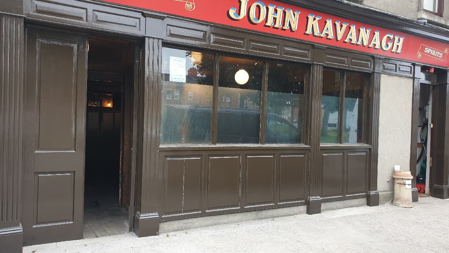 John Kavanagh The Gravediggers — Irish pub in Dublin