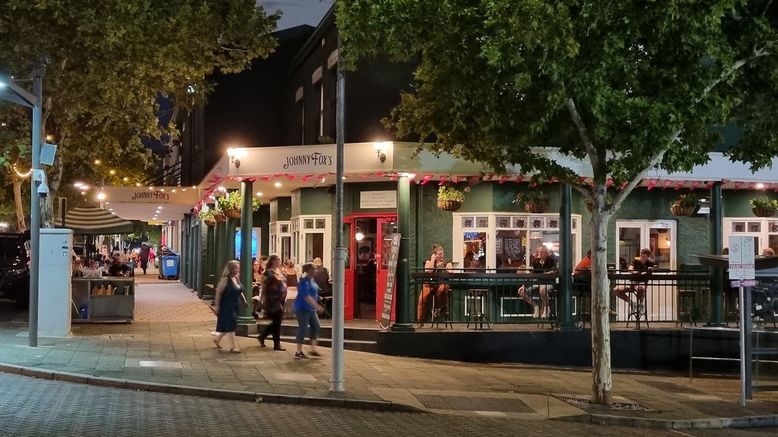 Johnny Fox's — Irish pub in Perth