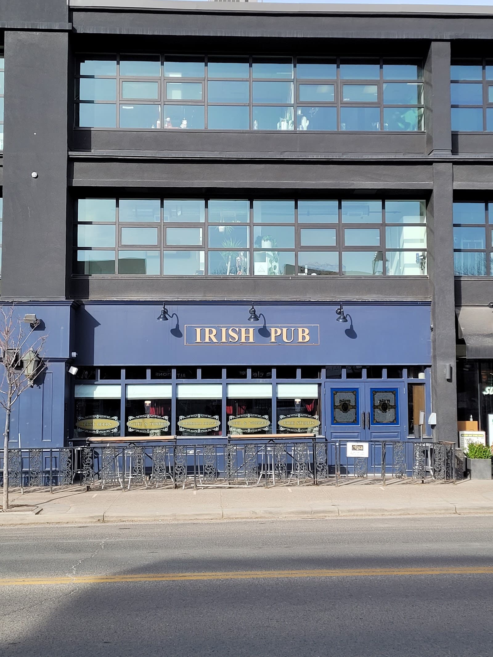 Joyce on 4th — Irish pub in Calgary