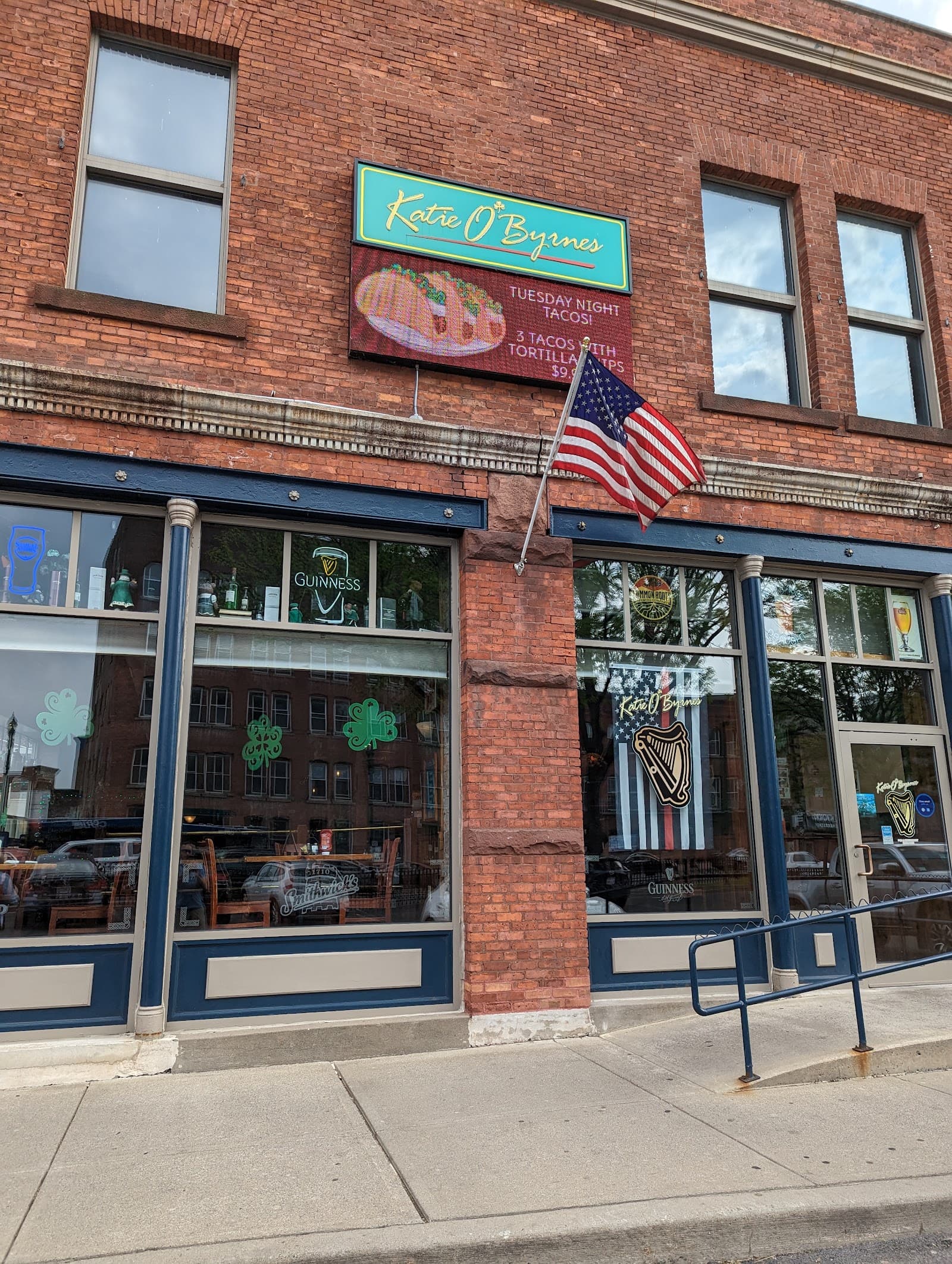 Katie O'Byrnes — Irish pub in Schenectady