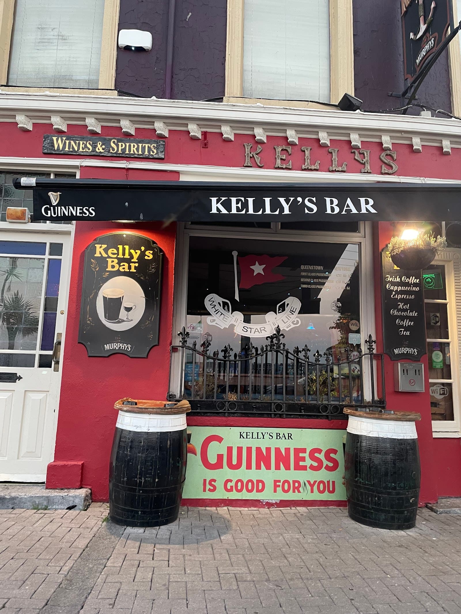 Kelly's Bar — Irish pub in Cobh