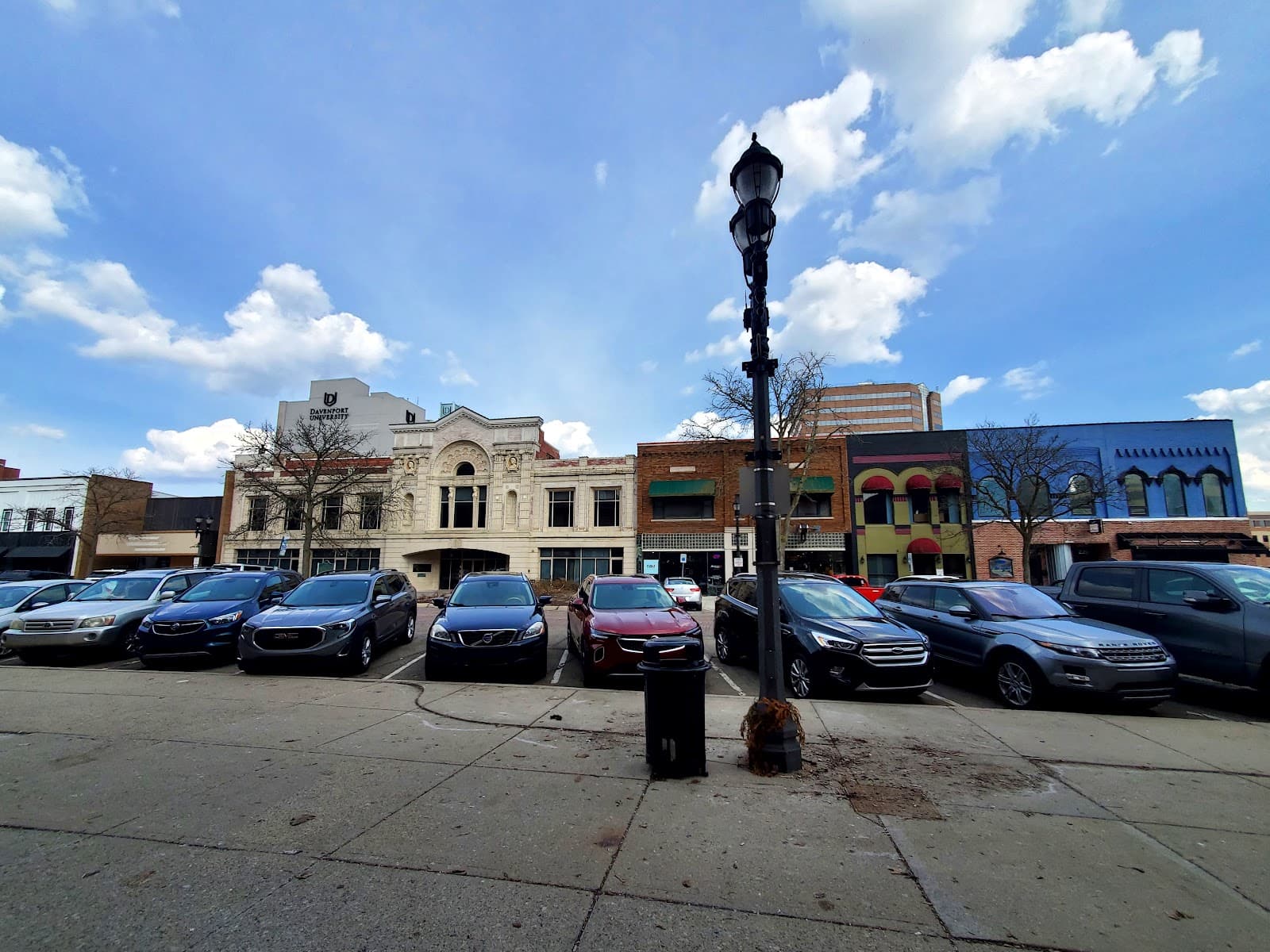 Kelly's Downtown — Irish pub in Lansing